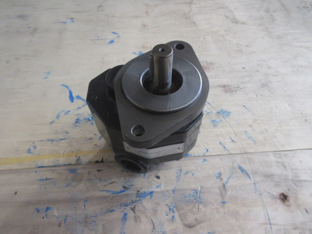 Насос ГМП CDM833 (шпонка) GJCB-40-X-LG/LGCBF040/180041135/LGCBF-040